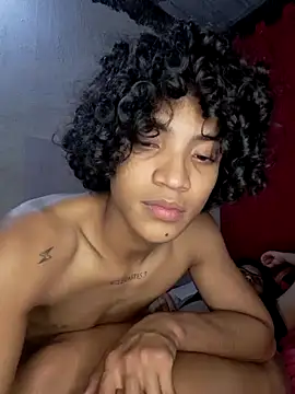 Snapshot of -Damian_Caliente- chatting on January 4, 2:25 am -Damian Caliente- online show from January 4, 2:25 am