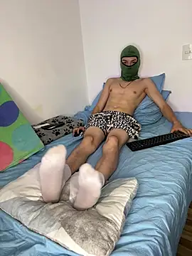 Young latin master777 online show from February 9, 12:52 pm