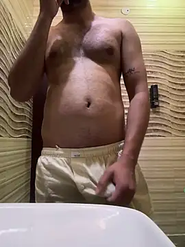 skyisthelimit12 online show from March 18, 2:36 am