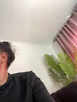 Thando04 online show from February 9, 2:21 pm