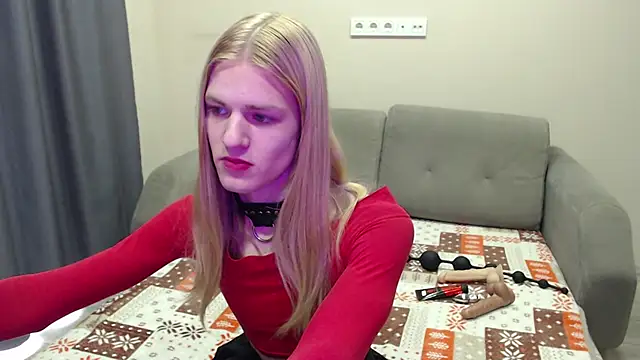 Snapshot of blaire__18 chatting on February 23, 5:45 am blaire 18 online show from February 23, 5:45 am