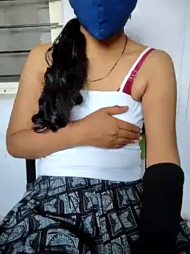 Snapshot of lovelygirl4567 chatting on February 2, 9:08 am lovelygirl4567 online show from February 2, 9:08 am