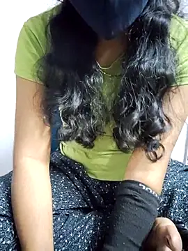 Snapshot of lovelygirl4567 chatting on February 10, 4:14 pm lovelygirl4567 online show from February 10, 4:14 pm