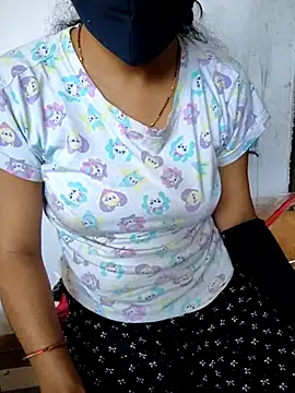 Snapshot of lovelygirl4567 chatting on February 15, 9:05 am lovelygirl4567 online show from February 15, 9:05 am