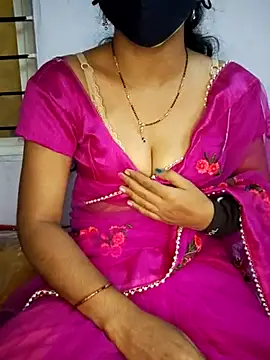 Snapshot of lovelygirl4567 chatting on February 18, 3:10 pm lovelygirl4567 online show from February 18, 3:10 pm