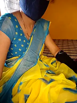 Snapshot of lovelygirl4567 chatting on February 24, 5:00 am lovelygirl4567 online show from February 24, 5:00 am