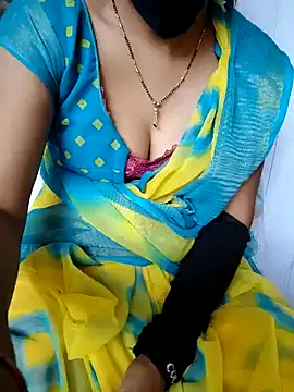 Snapshot of lovelygirl4567 chatting on February 24, 8:17 am lovelygirl4567 online show from February 24, 8:17 am