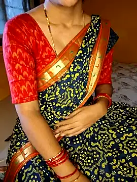 Snapshot of lovelygirl4567 chatting on October 4, 5:16 am lovelygirl4567 online show from October 4, 5:16 am
