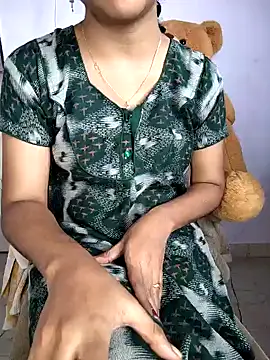 lovelygirl4567 online show from November 24, 7:30 am