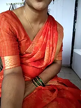 lovelygirl4567 online show from December 16, 5:45 am