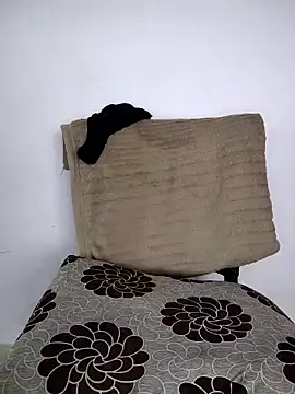 lovelygirl4567 online show from April 1, 6:36 am