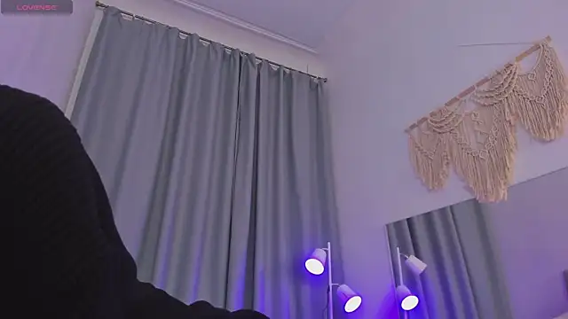 Snapshot of Iris_Pastels chatting on February 28, 10:20 am Iris Pastels online show from February 28, 10:20 am