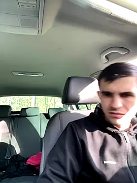 Snapshot of Demonpull69 chatting on October 29, 7:32 am Demonpull69 online show from October 29, 7:32 am