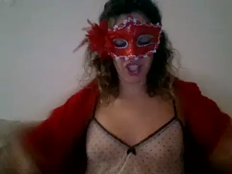 couple-tuga online show from February 7, 11:24 pm