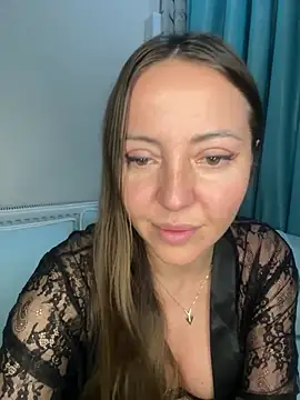 Snapshot of Wild00Bird chatting on February 16, 4:53 pm Wild00Bird online show from February 16, 4:53 pm