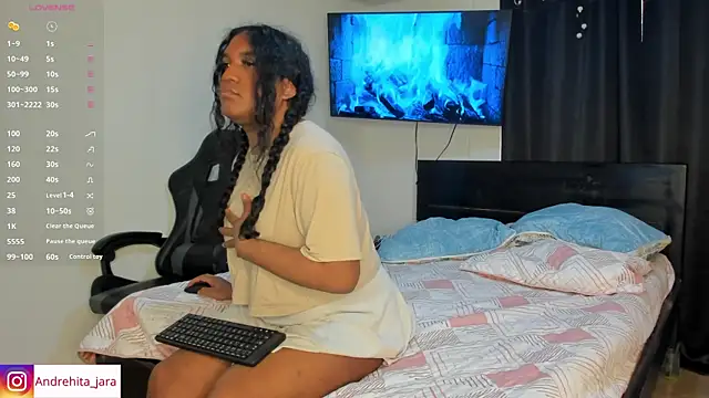 Snapshot of madisonbrunette chatting on October 21, 4:51 pm madisonbrunette online show from October 21, 4:51 pm