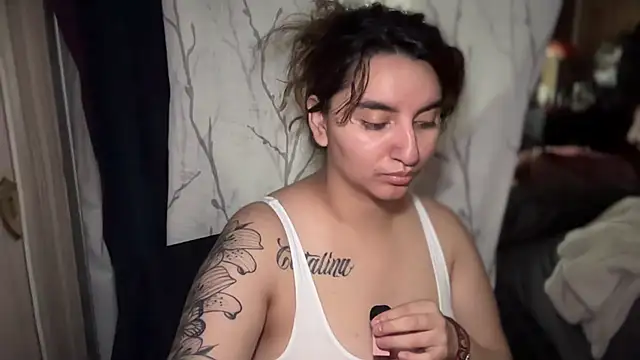 mamifresita online show from November 26, 5:03 pm