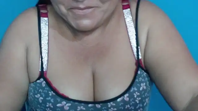 Dirtydiva1 online show from January 1, 12:55 pm