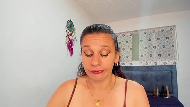 sofi saliva2511 online show from February 15, 6:59 pm