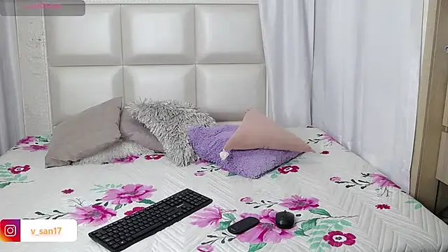 verosantana15 online show from April 15, 1:45 am