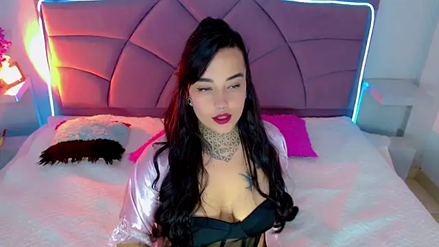 Carolaine01 online show from October 16, 8:21 pm