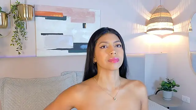 Snapshot of AbieHills chatting on November 20, 11:54 am AbieHills online show from November 20, 11:54 am