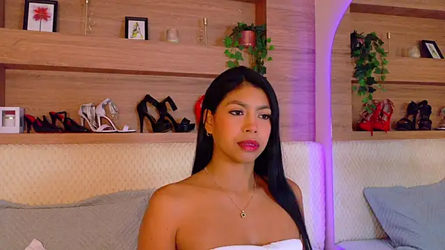 Snapshot of AbieHills chatting on November 30, 12:42 pm AbieHills online show from November 30, 12:42 pm