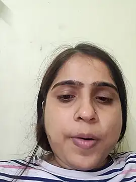 shreya1765 online show from November 23, 4:29 pm