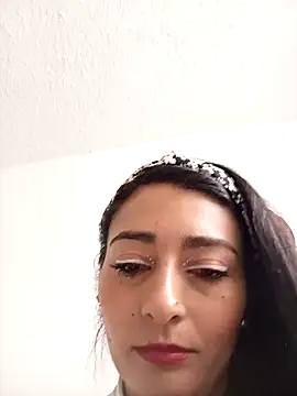 BELLA--26 online show from January 24, 9:05 pm