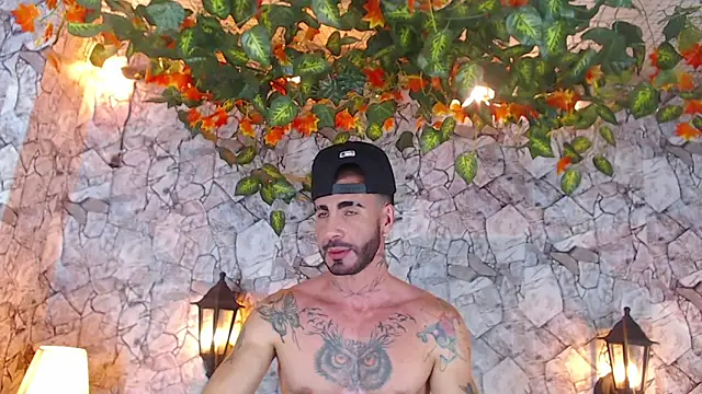 Lancelot Benwick online show from January 7, 11:24 pm