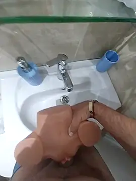 Snapshot of Elrep_tile chatting on March 15, 6:30 am Elrep tile online show from March 15, 6:30 am