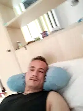 frankthefuck69 online show from October 14, 11:22 am