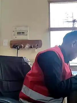 Snapshot of securityhot chatting on February 13, 11:28 am securityhot online show from February 13, 11:28 am