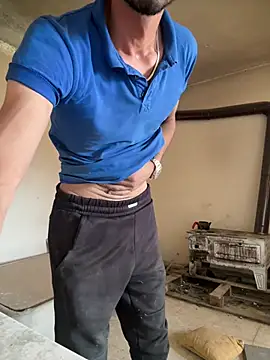 yanlizkurt01 online show from July 13, 7:22 am