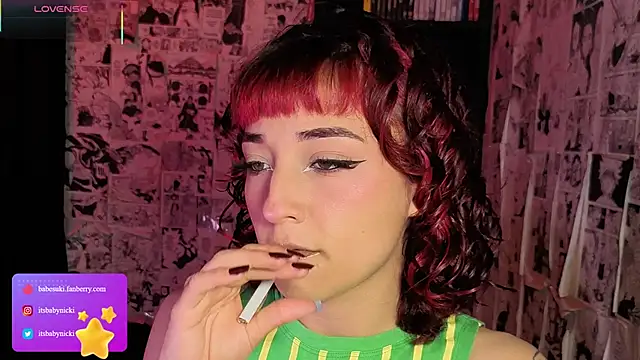 NickiYoung online show from June 3, 3:17 pm