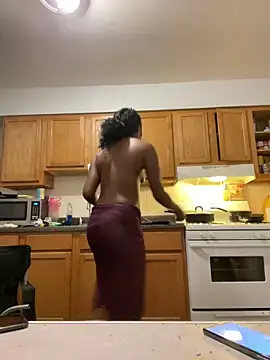 Yoshibaby2670 online show from February 3, 1:41 am