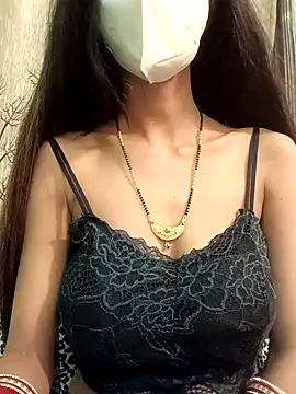 Snapshot of Stripper_Maahi chatting on January 14, 12:14 pm Stripper Maahi online show from January 14, 12:14 pm
