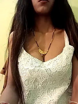 Snapshot of Stripper_Maahi chatting on February 12, 9:52 am Stripper Maahi online show from February 12, 9:52 am
