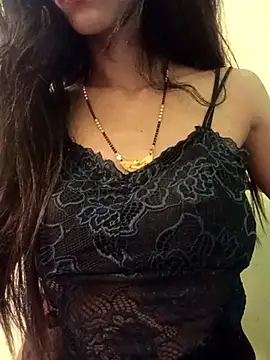 Snapshot of Stripper_Maahi chatting on February 21, 9:02 am Stripper Maahi online show from February 21, 9:02 am