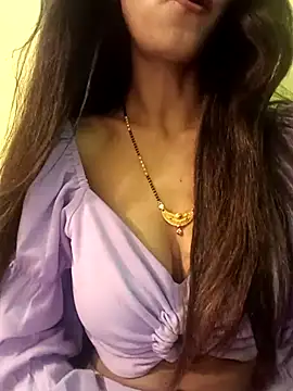 Snapshot of Stripper_Maahi chatting on March 1, 8:23 am Stripper Maahi online show from March 1, 8:23 am