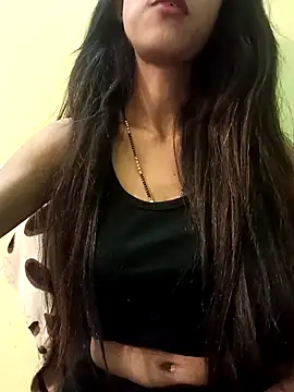 Snapshot of Stripper_Maahi chatting on March 4, 10:24 am Stripper Maahi online show from March 4, 10:24 am