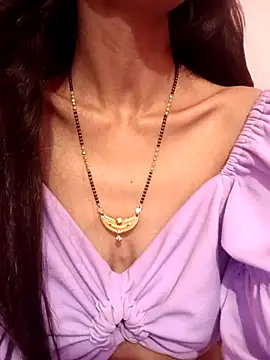 Snapshot of Stripper_Maahi chatting on March 22, 12:57 pm Stripper Maahi online show from March 22, 12:57 pm