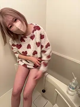 Snapshot of Hikaru-chan chatting on February 12, 10:26 pm Hikaru-chan online show from February 12, 10:26 pm