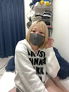 Snapshot of Hikaru-chan chatting on March 13, 7:06 pm Hikaru-chan online show from March 13, 7:06 pm