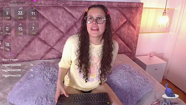 Charlotte  Miller online show from January 22, 11:32 pm