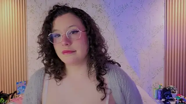Snapshot of Charlotte__Miller chatting on July 10, 11:46 am Charlotte Miller online show from July 10, 11:46 am