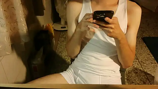 Snapshot of KYU890428 chatting on October 20, 6:52 pm KYU890428 online show from October 20, 6:52 pm