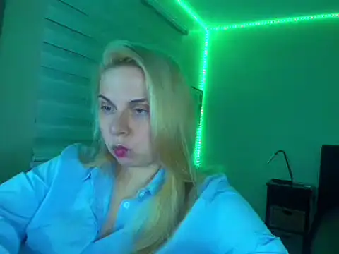 HappyIva online show from November 26, 8:37 am