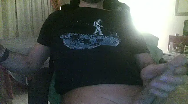 Snapshot of Patrickhound chatting on January 22, 2:15 am Patrickhound online show from January 22, 2:15 am