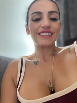 Samantha bigboobs online show from June 3, 8:25 pm
